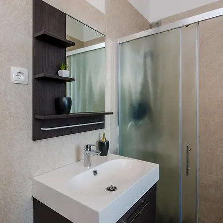 Location - Brizo Apartment